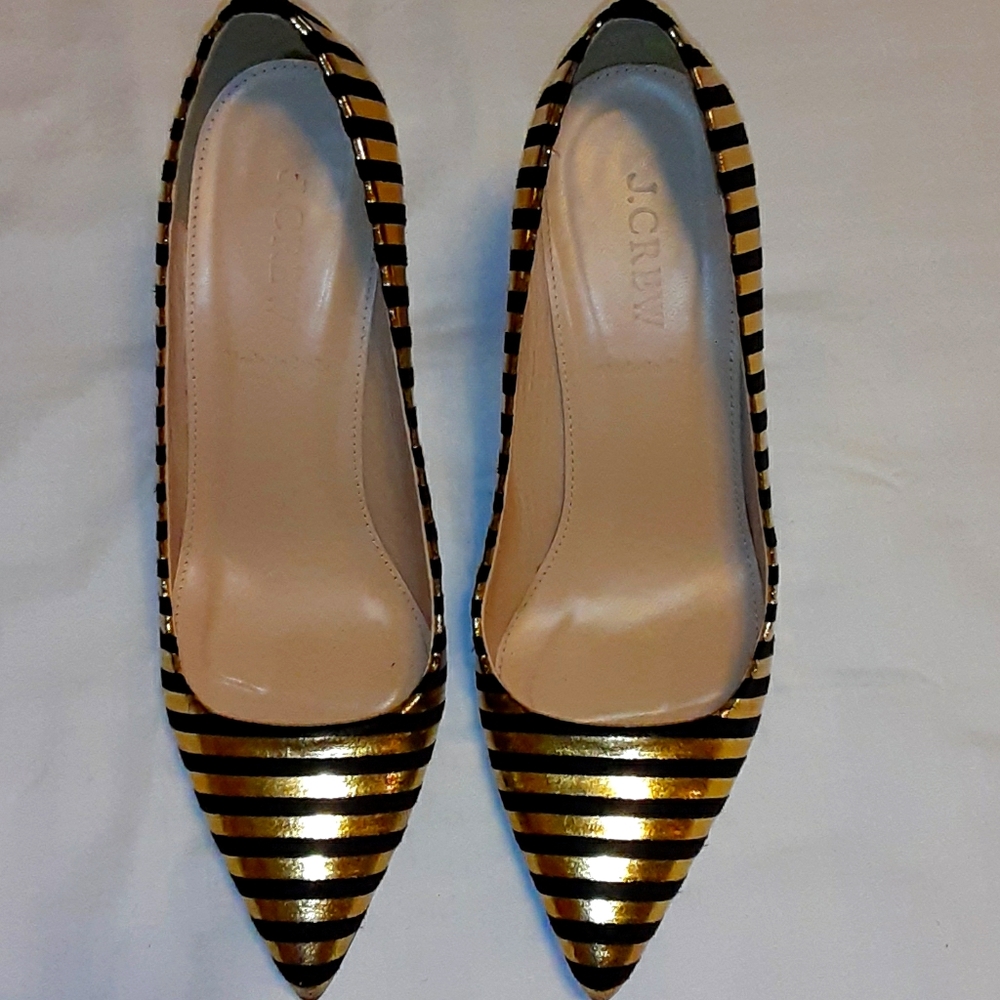 Black/Gold Pumps